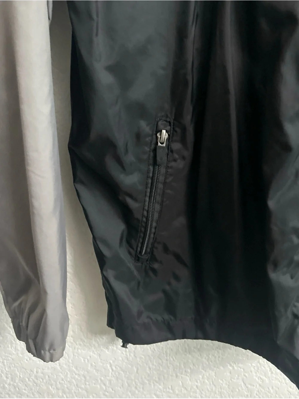 Staple lightweight windbreaker